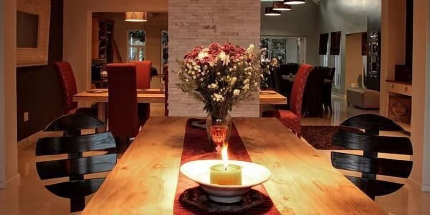 Imagen del bar/restaurante del Hotel Village Boutique, Otjiwarongo. Foto 2