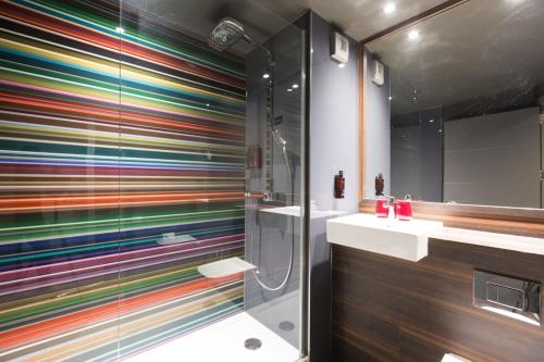 Imagen de la habitación del Hotel Village Bracknell. Foto 19