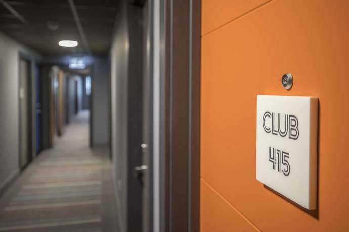 Imagen de la habitación del Hotel Village Bristol. Foto 10