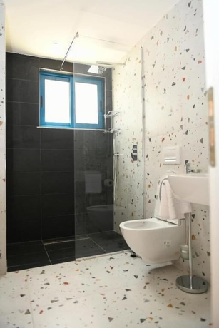 Imagen de la habitación del Hotel Village By The Sea, Durres. Foto 10