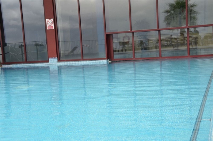 Imagen de la piscina del Hotel Village Cabo Girao. Foto 16