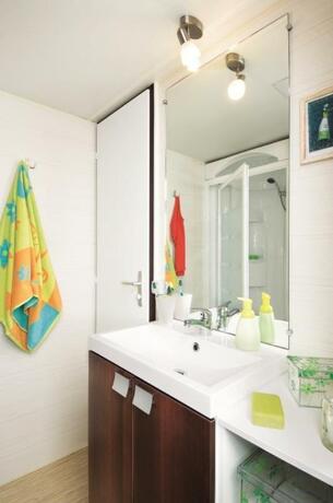 Imagen general del Hotel Village Camping La Roseraie. Foto 5