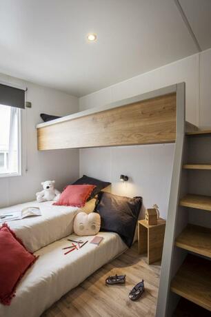 Imagen general del Hotel Village Camping La Roseraie. Foto 29