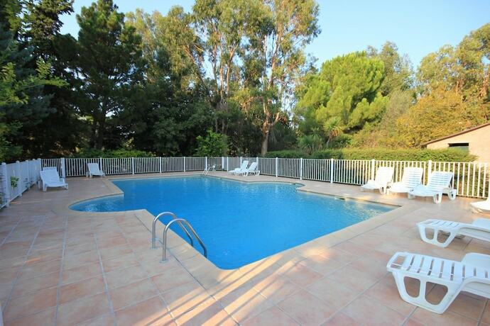Imagen general del Hotel Village Camping de l\'Ostriconi. Foto 13