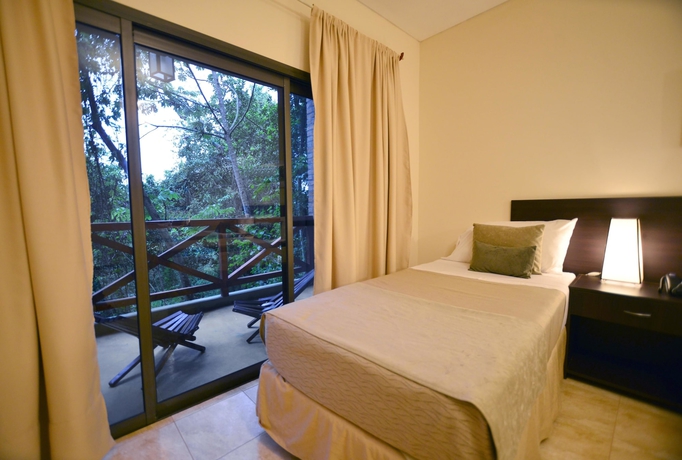 Imagen de la habitación del Hotel Village Cataratas. Foto 2