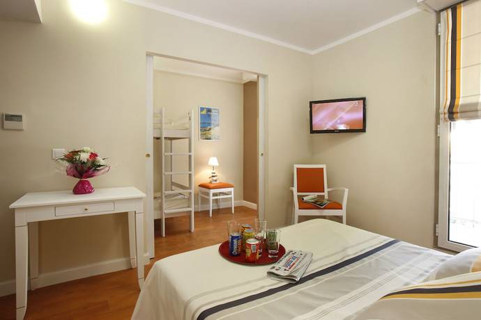 Imagen de la habitación del Hotel Village Club La Font Des Horts. Foto 13