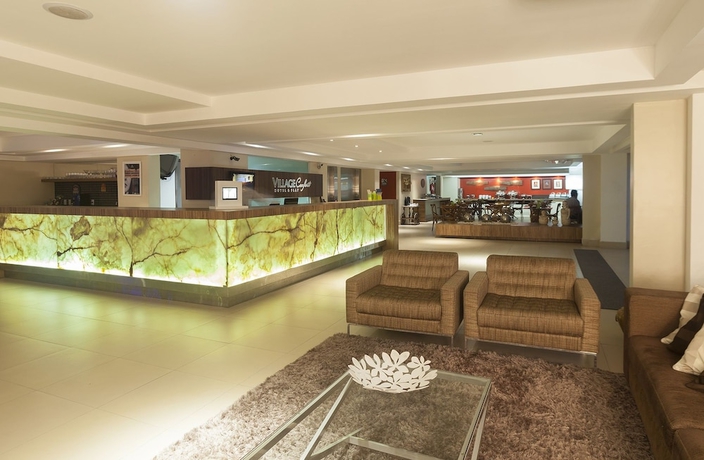 Imagen de los interiores del Hotel Village Confort. Foto 15