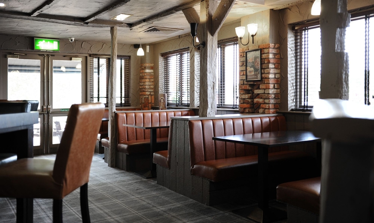 Imagen del bar/restaurante del Hotel Village Coventry. Foto 4