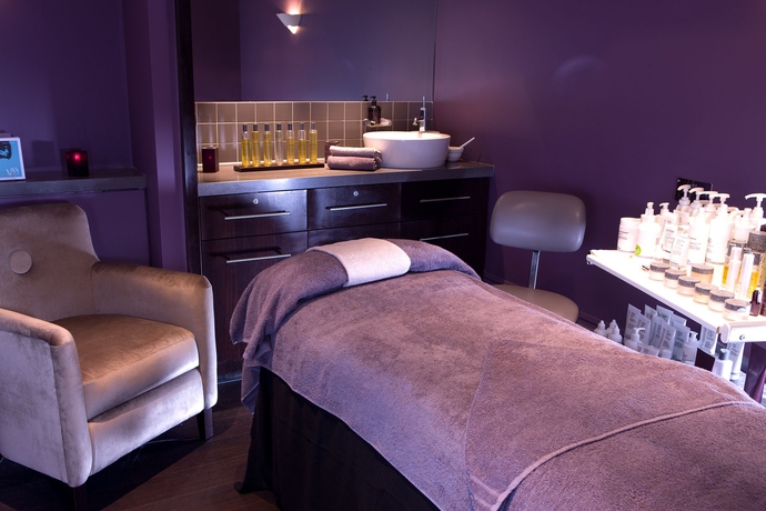 Imagen de los interiores del Hotel Village Coventry. Foto 10