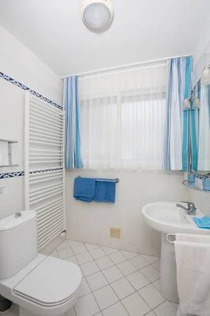 Imagen de la habitación del Hotel Village De Vacances Les Tourelles. Foto 3