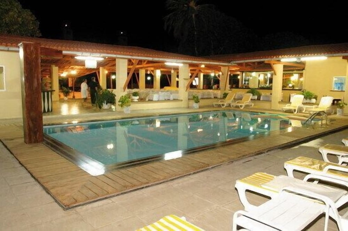 Imagen de la piscina del Hotel Village Do Sol. Foto 19