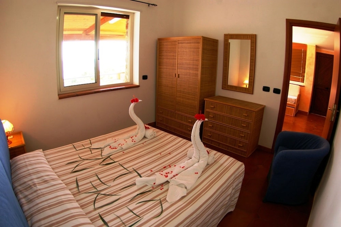 Imagen de la habitación del Hotel Village Eden. Foto 16