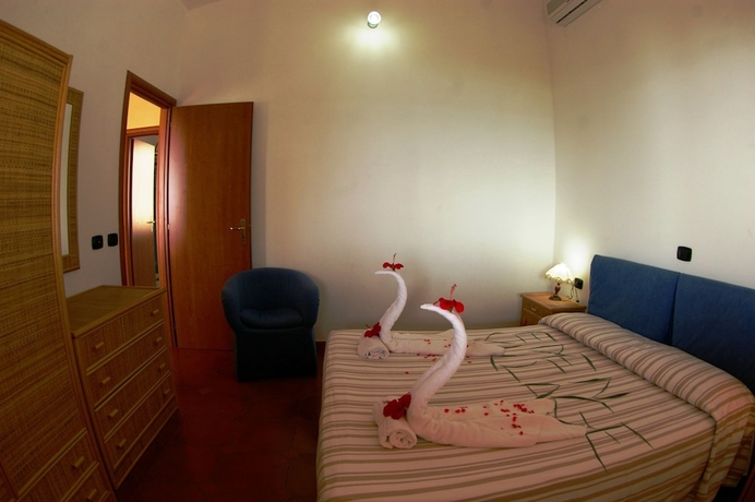 Imagen de la habitación del Hotel Village Eden. Foto 17