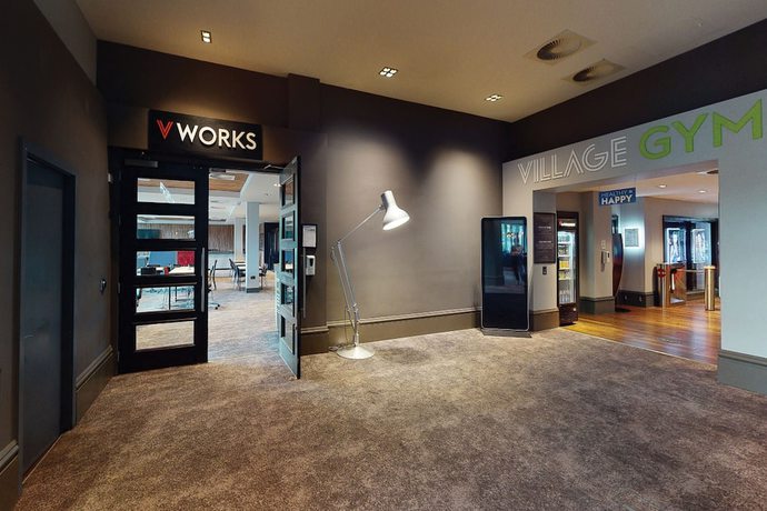 Imagen de los interiores del Hotel Village Farnborough. Foto 14