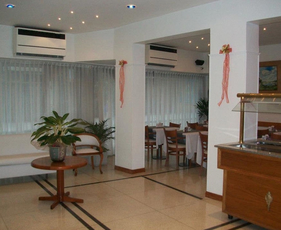 Imagen de los interiores del Hotel Village Garden Apart. Foto 13