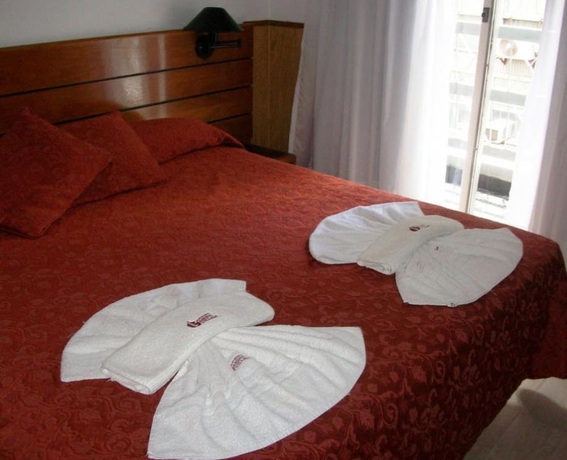 Imagen de la habitación del Hotel Village Garden Apart. Foto 4