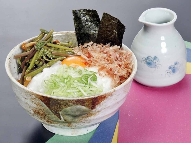 Imagen del bar/restaurante del Hotel Village Hill Juvankan. Foto 6