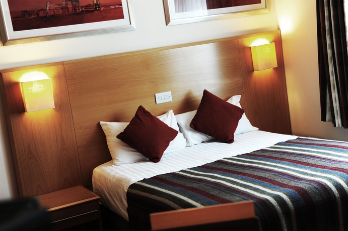 Imagen de la habitación del Hotel Village Hull. Foto 9