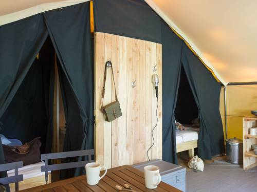Imagen de la habitación del Hotel Village Huttopia Dieulefit. Foto 1