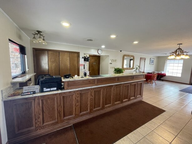 Imagen general del Hotel Village Inn, Ada. Foto 8