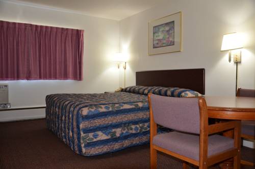 Imagen de la habitación del Hotel Village Inn. Foto 4