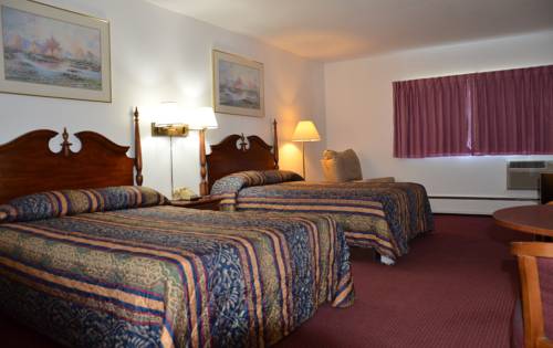 Imagen de la habitación del Hotel Village Inn. Foto 7