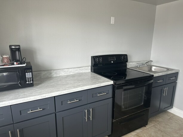 Imagen general del Hotel Village Inn Motel. Foto 9