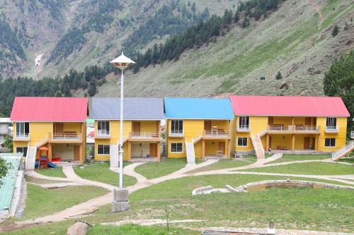 Imagen general del Hotel Village Inn Naran. Foto 8