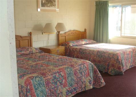 Imagen de la habitación del Hotel Village Inn, Tulare. Foto 3