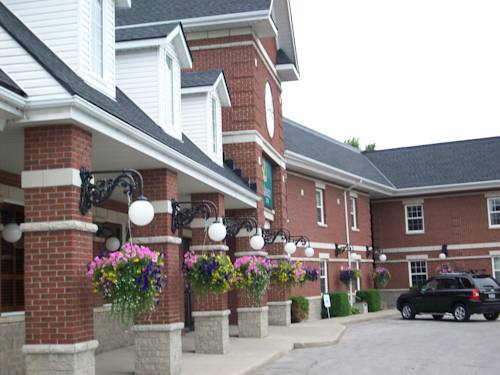 Imagen general del Hotel Village Inn & Suites. Foto 1