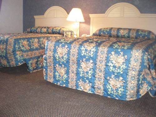 Imagen de la habitación del Hotel Village Inn and Suites, Galloway. Foto 2