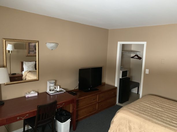 Imagen de la habitación del Hotel Village Inn and Suites, Greater Sudbury. Foto 12
