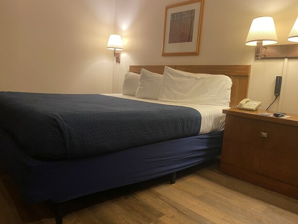 Imagen de la habitación del Hotel Village Inn on the Lake. Foto 16