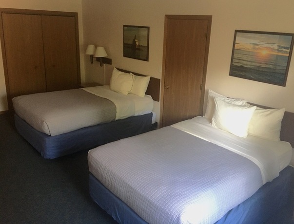 Imagen de la habitación del Hotel Village Inn on the Lake. Foto 19