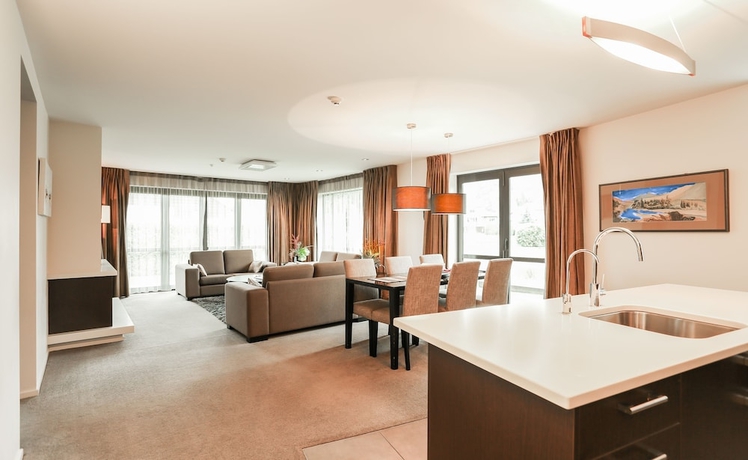 Imagen de la habitación del Hotel Village Lake Apartments. Foto 14