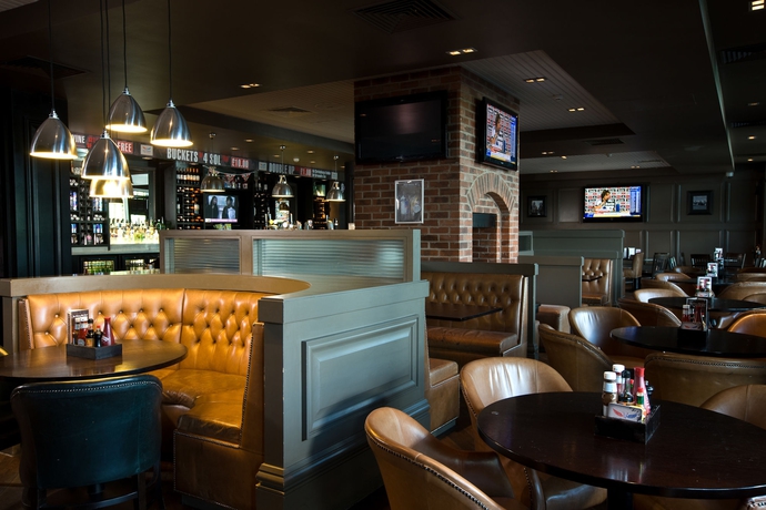 Imagen del bar/restaurante del Hotel Village Leeds South. Foto 3