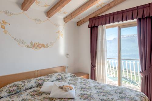 Imagen de la habitación del Hotel Village Lucia. Foto 8