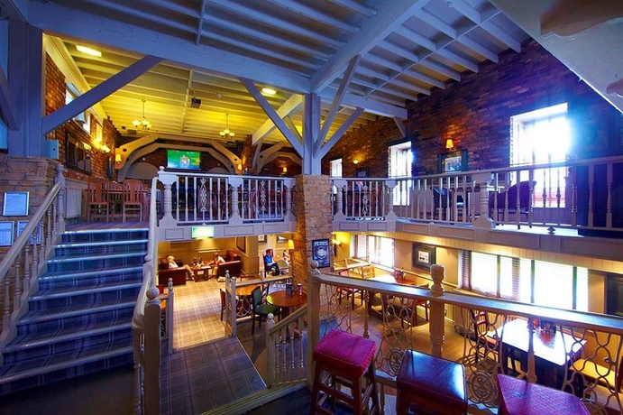 Imagen del bar/restaurante del Hotel Village Manchester Hyde. Foto 3