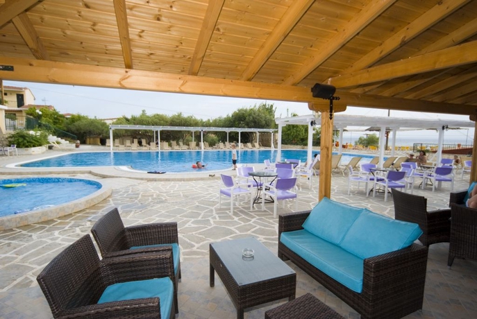 Imagen general del Hotel Village Mare. Foto 8