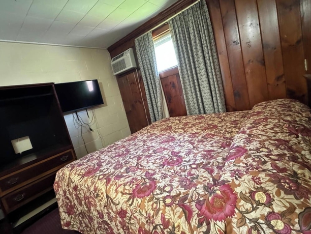 Imagen de la habitación del Hotel Village Motel By OYO Clinton. Foto 3