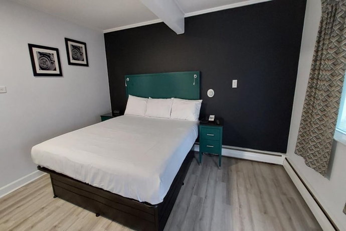 Imagen de la habitación del Hotel Village Motel By OYO Clinton. Foto 6