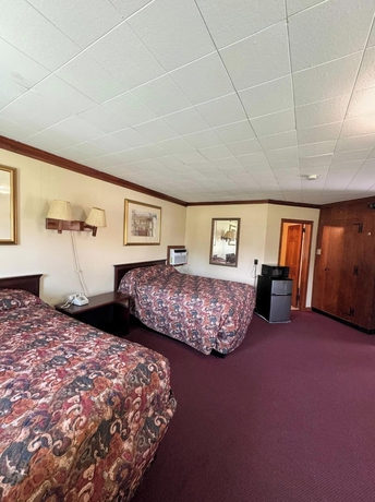Imagen de la habitación del Hotel Village Motel By OYO Clinton. Foto 11