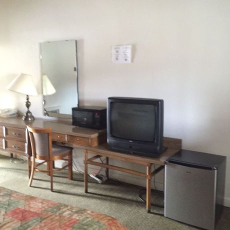 Imagen de la habitación del Hotel Village Motor Lodge. Foto 3