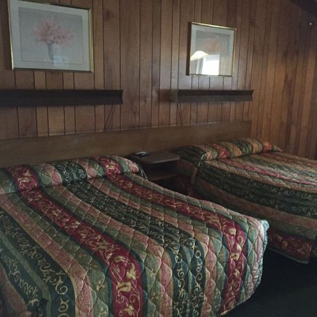 Imagen de la habitación del Hotel Village Motor Lodge. Foto 6