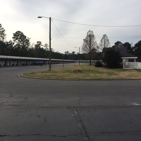 Imagen de la habitación del Hotel Village Motor Lodge. Foto 8