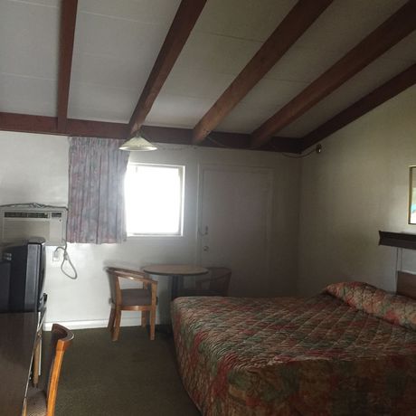 Imagen de la habitación del Hotel Village Motor Lodge. Foto 11