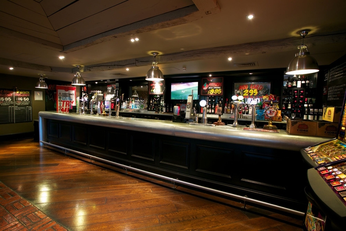 Imagen del bar/restaurante del Hotel Village Newcastle. Foto 3