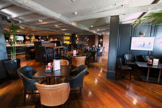 Imagen del bar/restaurante del Hotel Village Newcastle. Foto 5