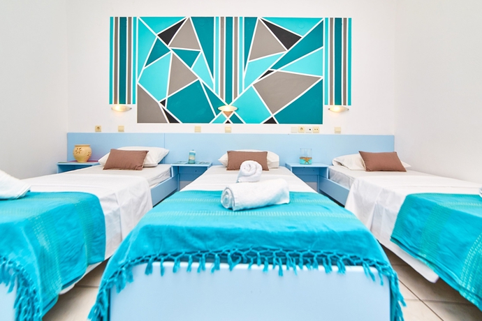 Imagen de la habitación del Hotel Village Oasis. Foto 4