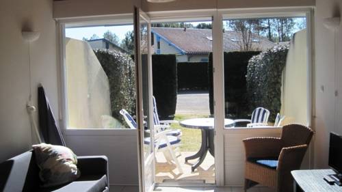 Imagen de la habitación del Hotel Village Océlandes. Foto 9